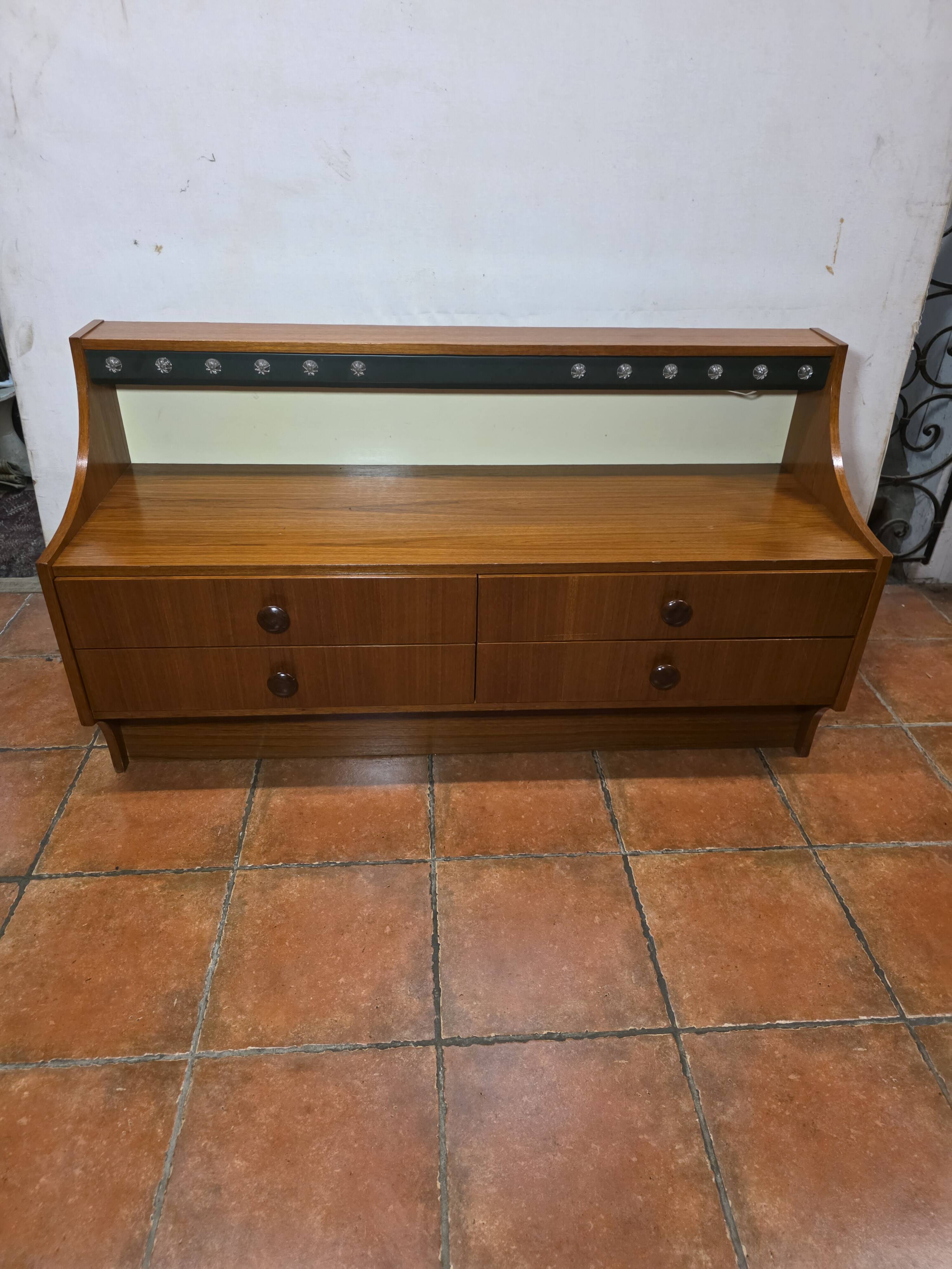 Commode scandinave en teck des années 60
