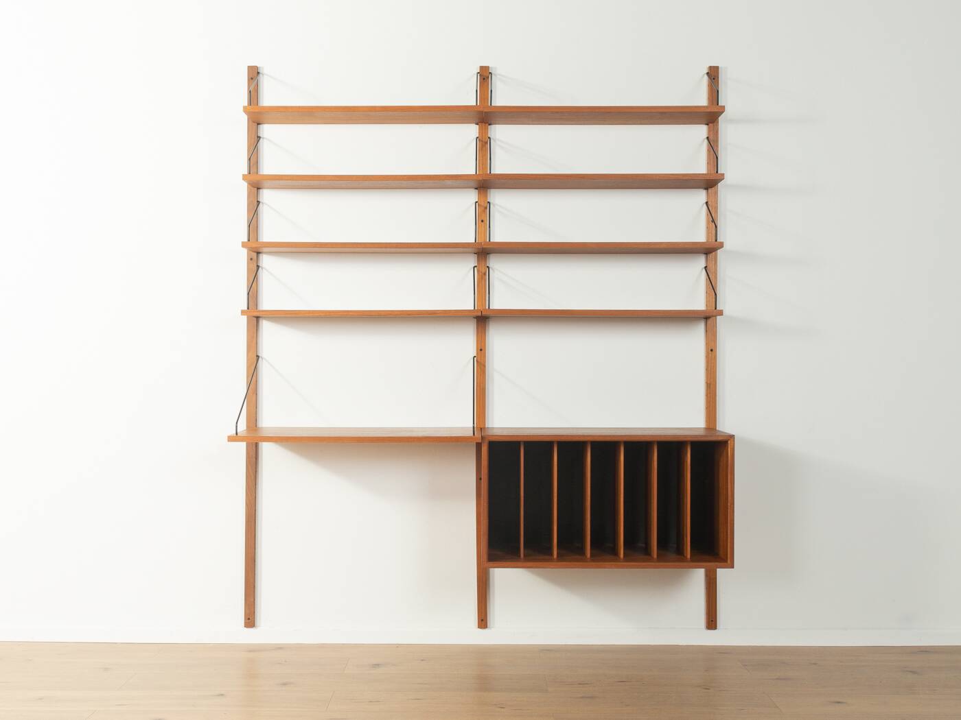 1960s wall shelf Poul Cadovius