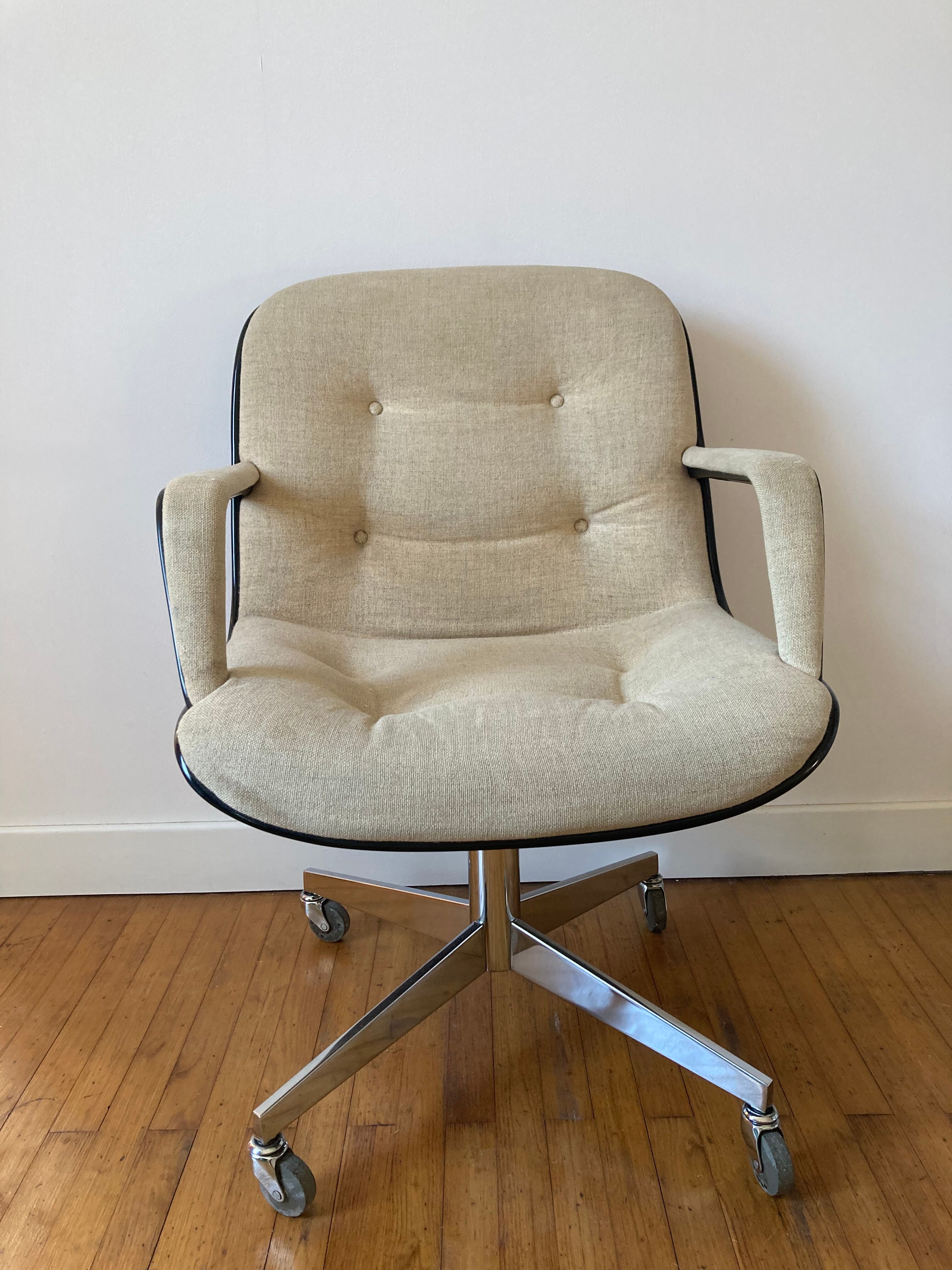 Randall Buck 451 Chair