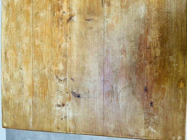 Table Charlotte Perriand Les Arcs