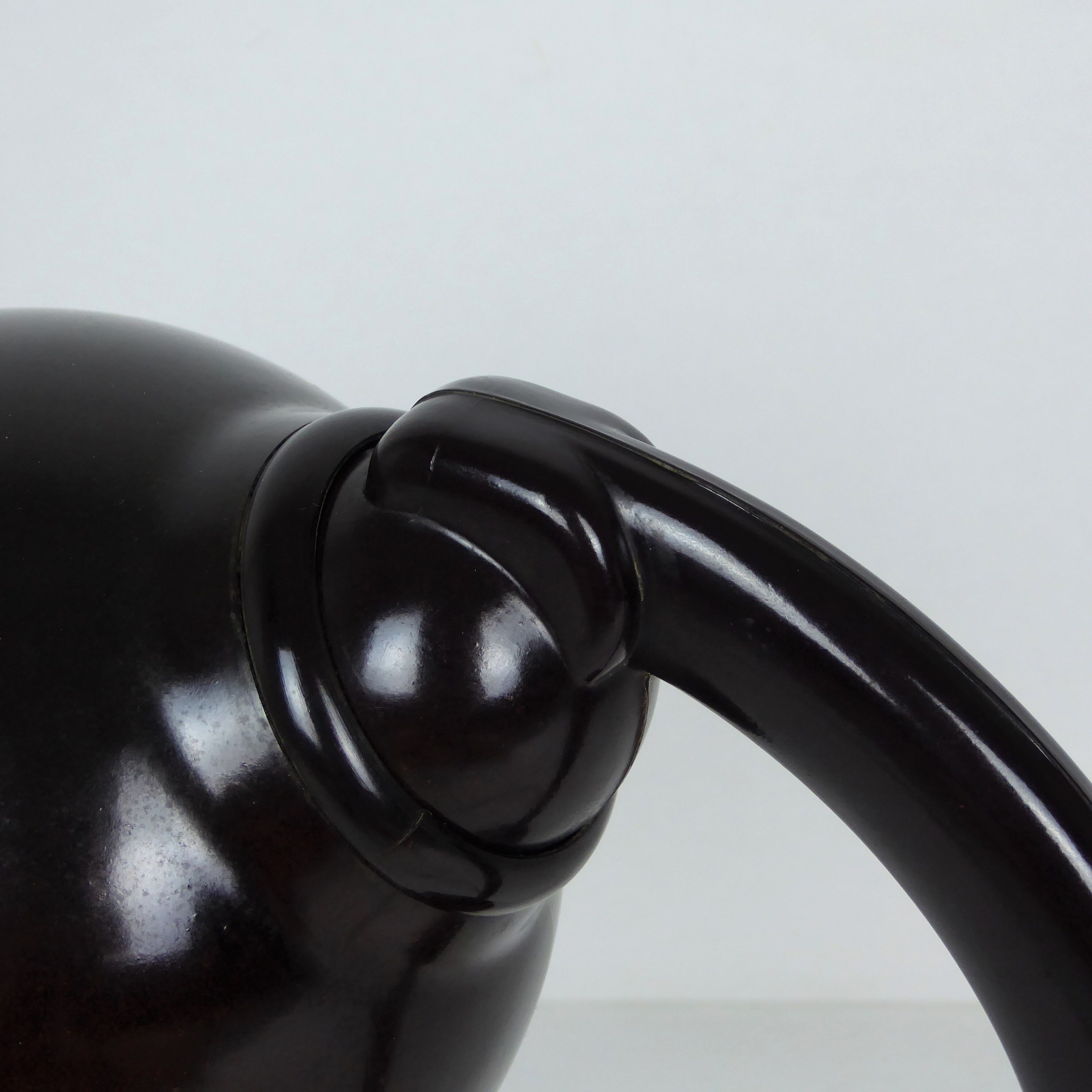 Eric Kirkham Cole 1930s bakelite lamp