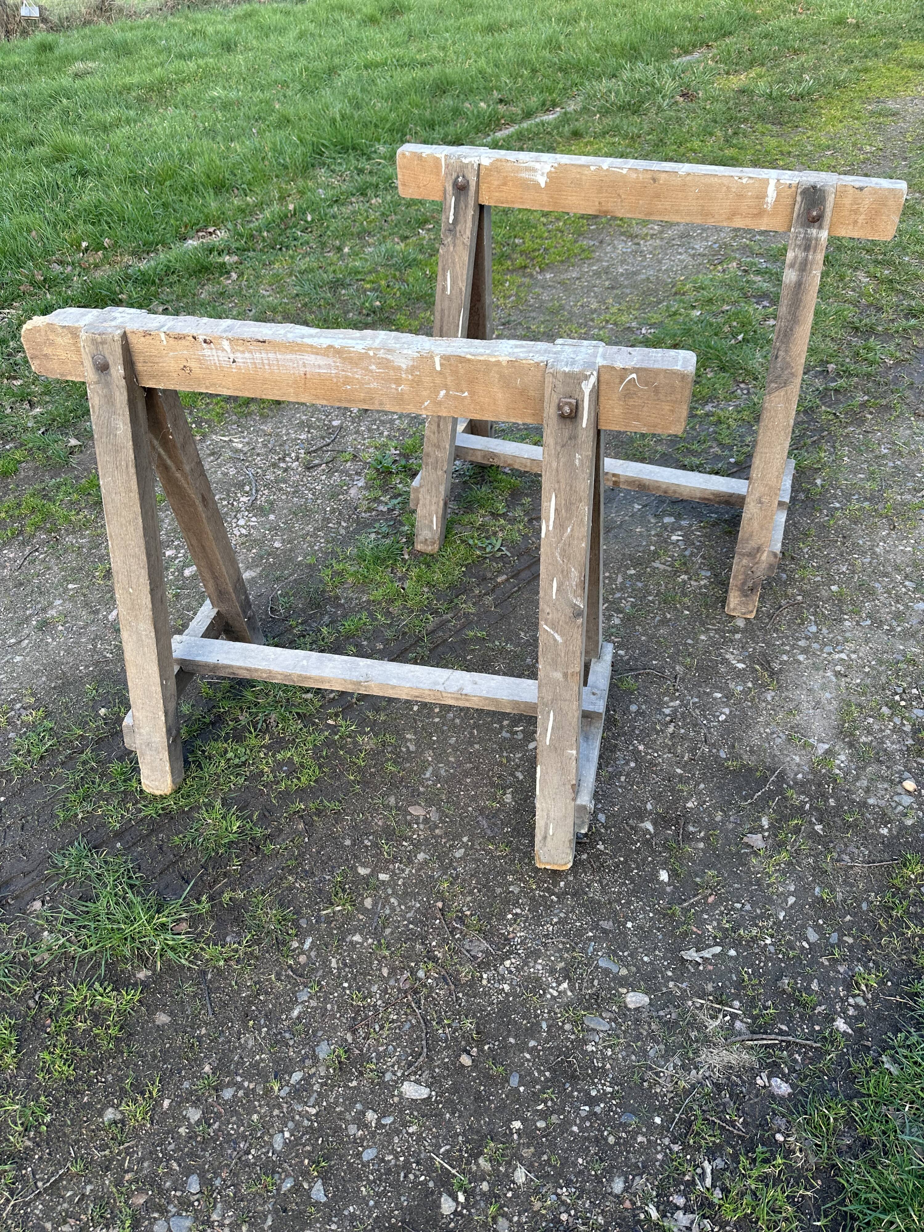Farm table guinguette and wooden trestles