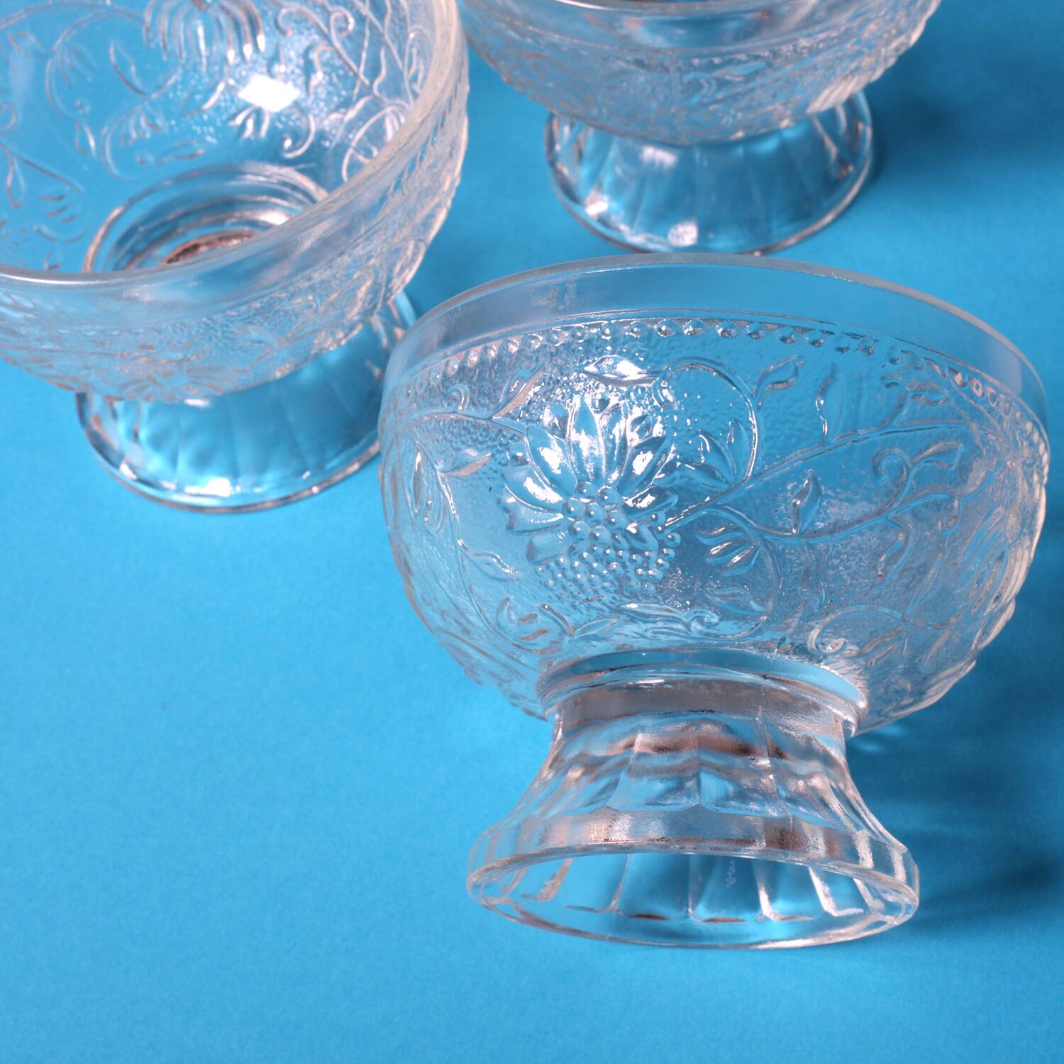 Set of 4 Vintage Pressed Glass Dessert Bowls Cibulak by Pavel Panek / 1977