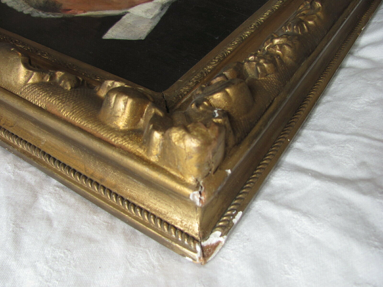 Oil on canvas - Portrait of a woman - costume and tradition - 19th century gilded wood frame