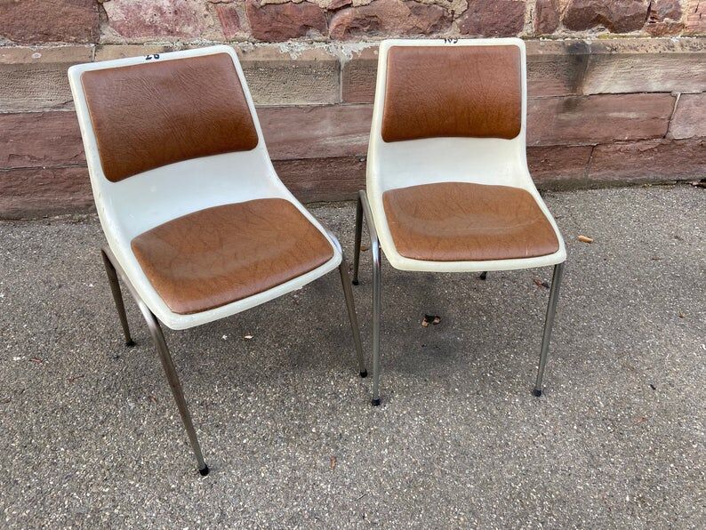 Suite of 4 chairs design showroom Allibert 1970