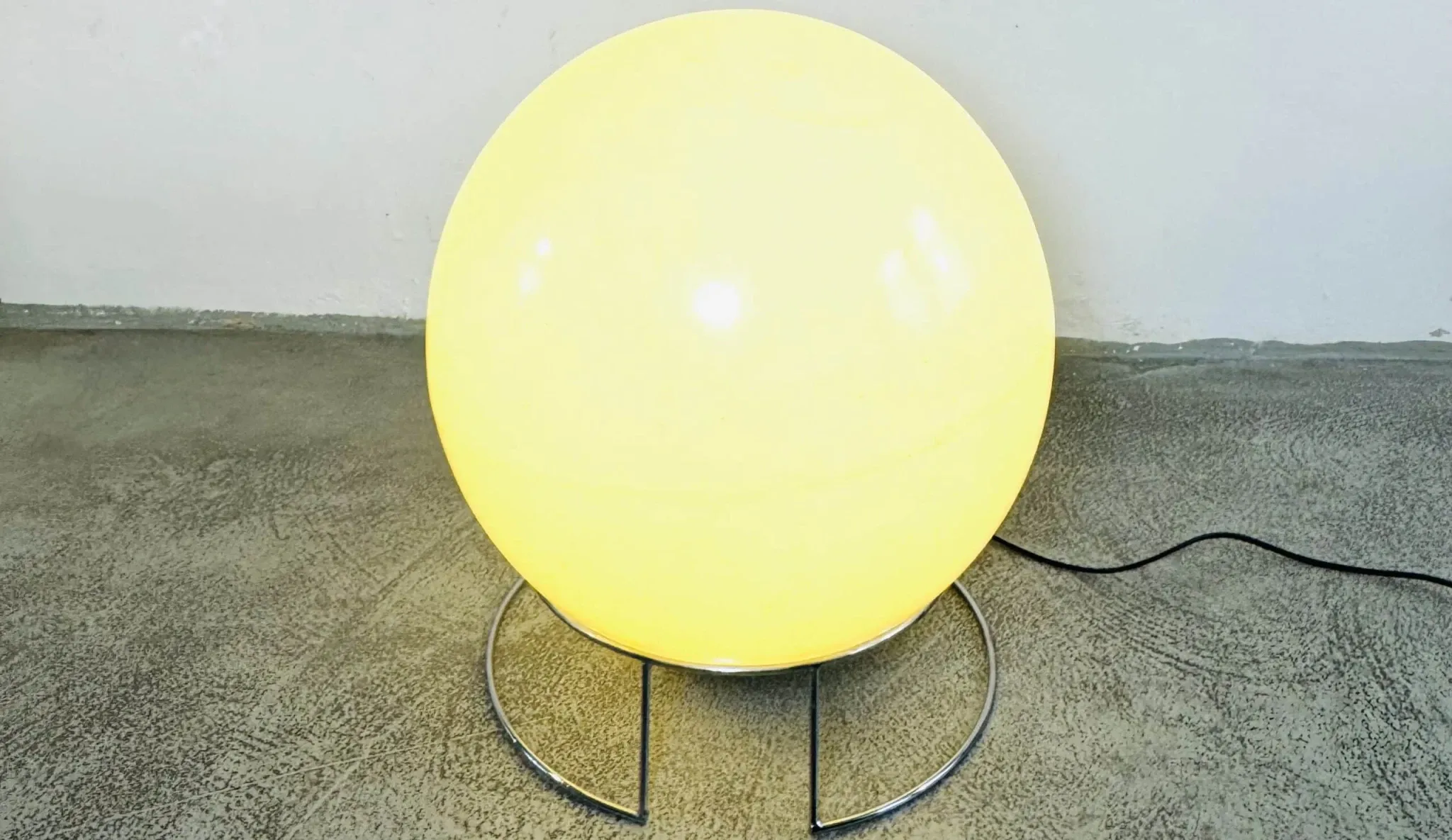 D-2057 Saturn Floor Lamp By Raak Amsterdam, The Netherlands, 1971