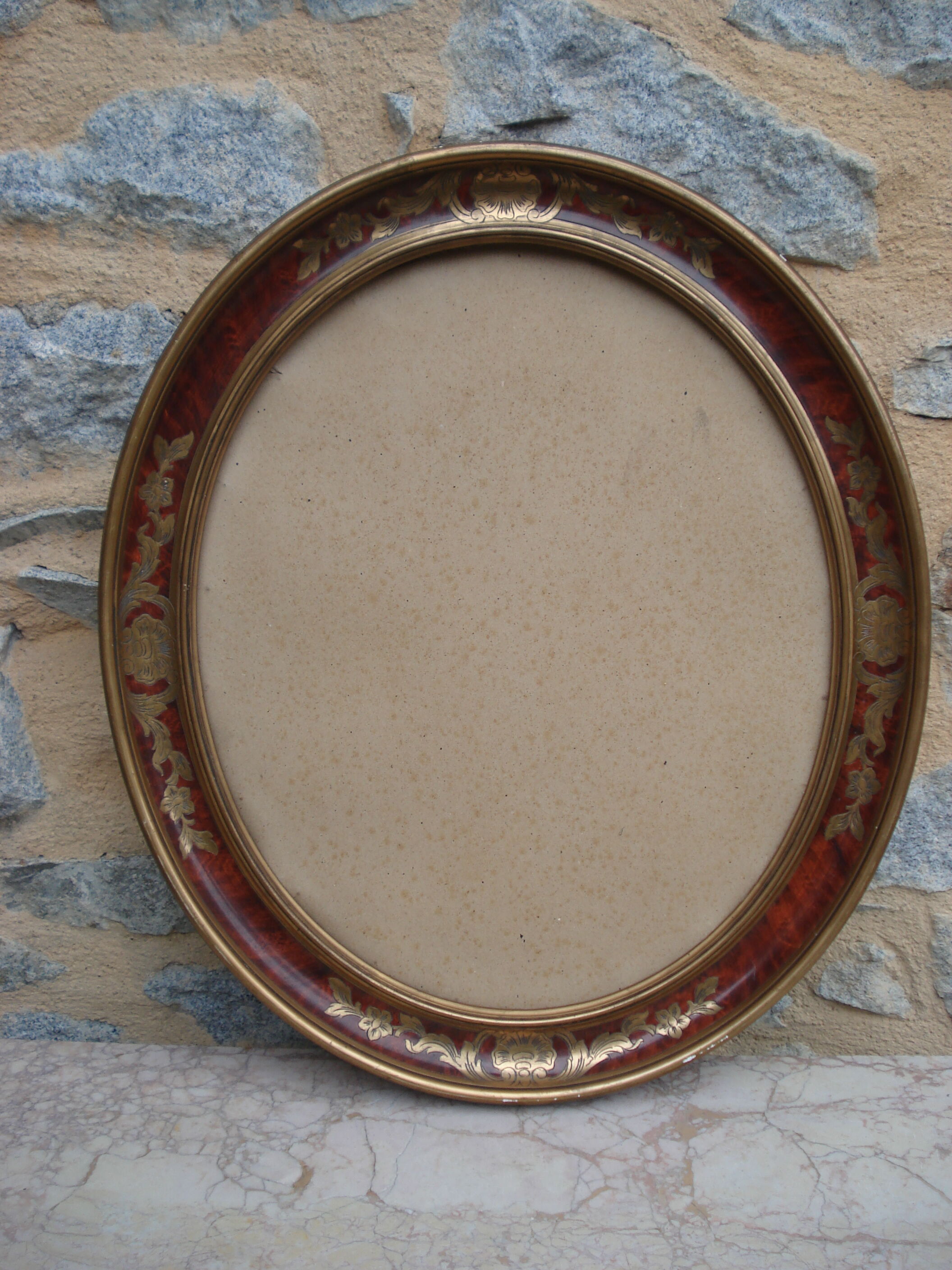 Frame medallion 1920