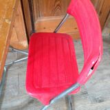 Folding child desk