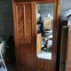 Armoire ancienne en pitchpin, vers 1900, début XXe