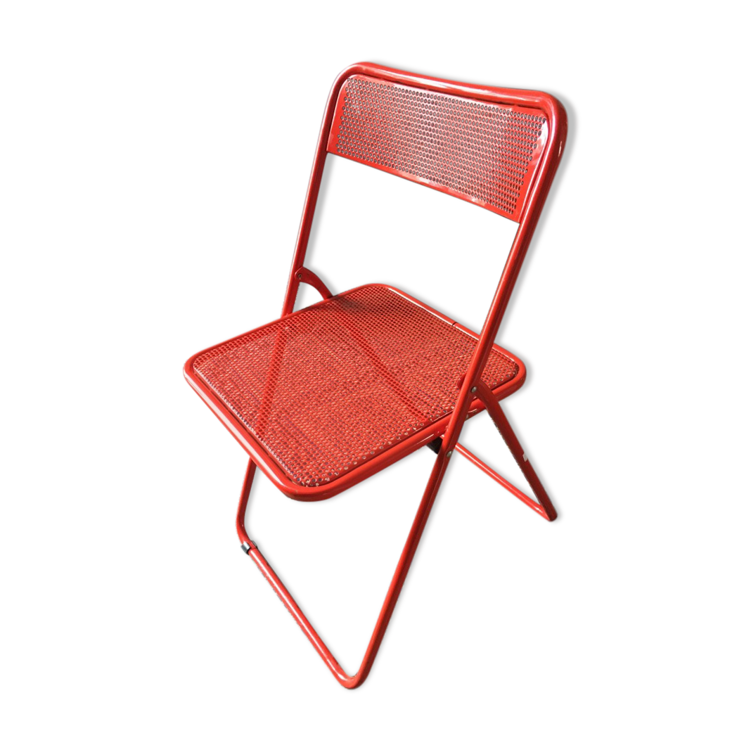 Chaise pliante vintage métal rouge métal perforé  Selency