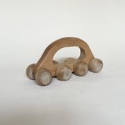 Voiture en bois à 8 roues