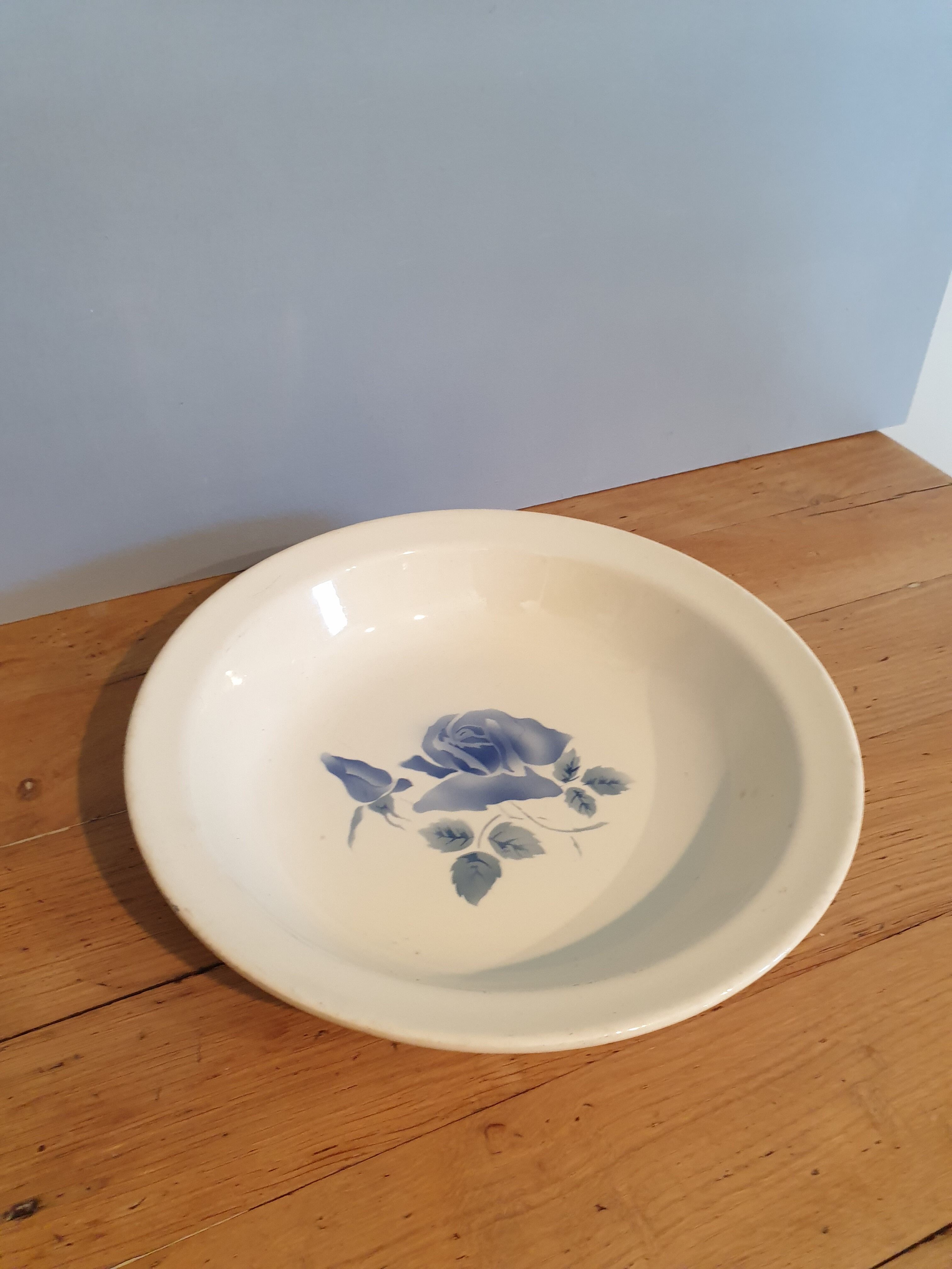 Digoin round and hollow dish