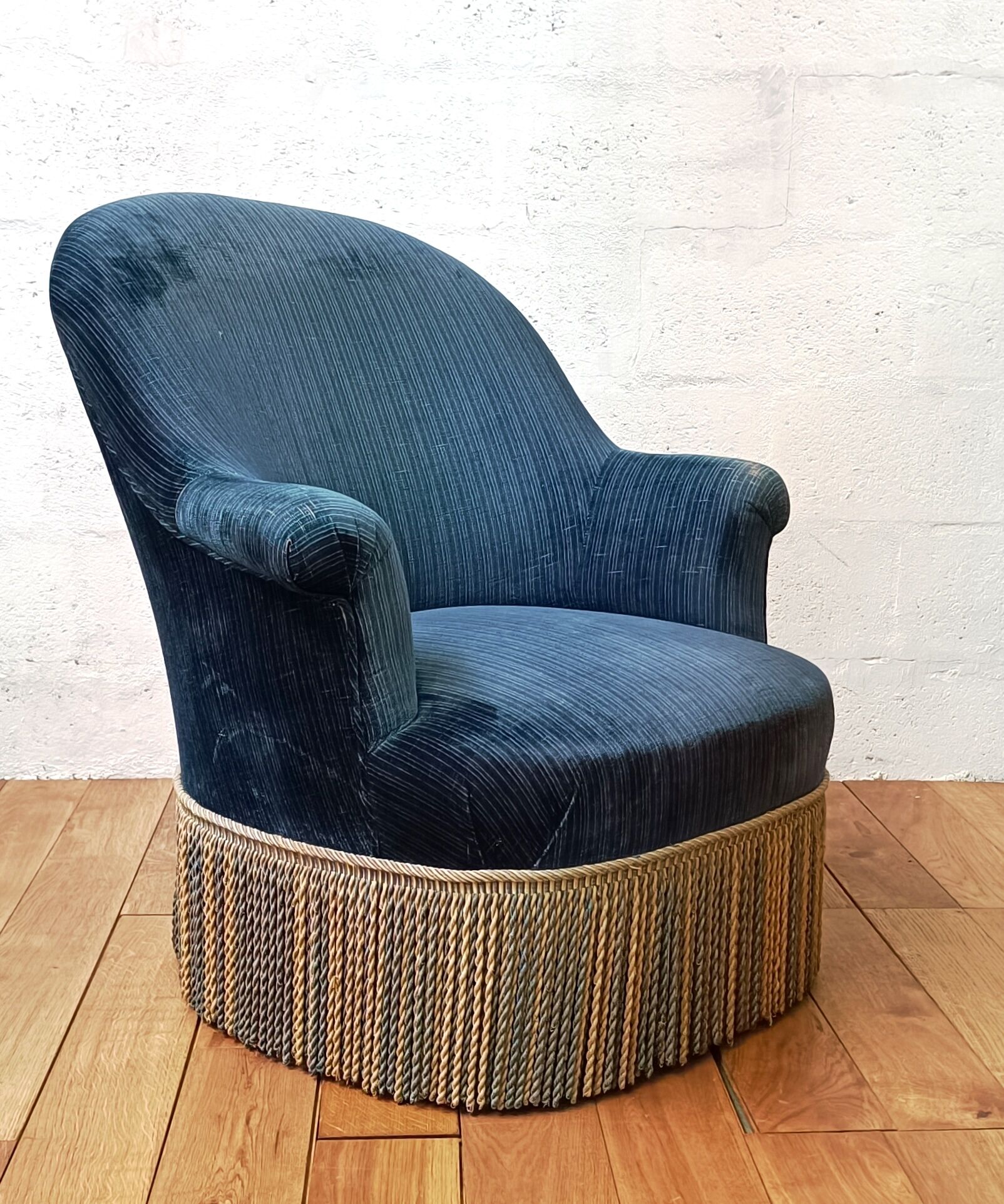 Pair of vintage toad armchairs