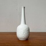 German white porcelain vase from the mid-century with bird motif by Kaiser, 1960s.