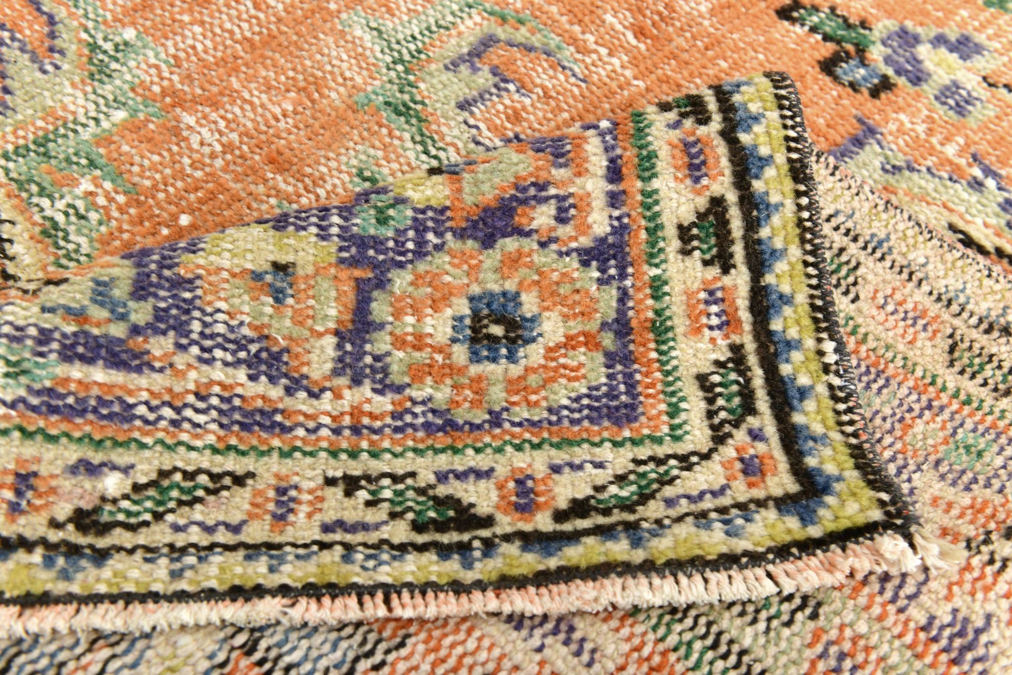 Tapis turc vintage orange citrouille, 191 x 272 cm
