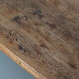 Table à manger antique de ferme rustique française en chêne doré clair du 19ème siècle