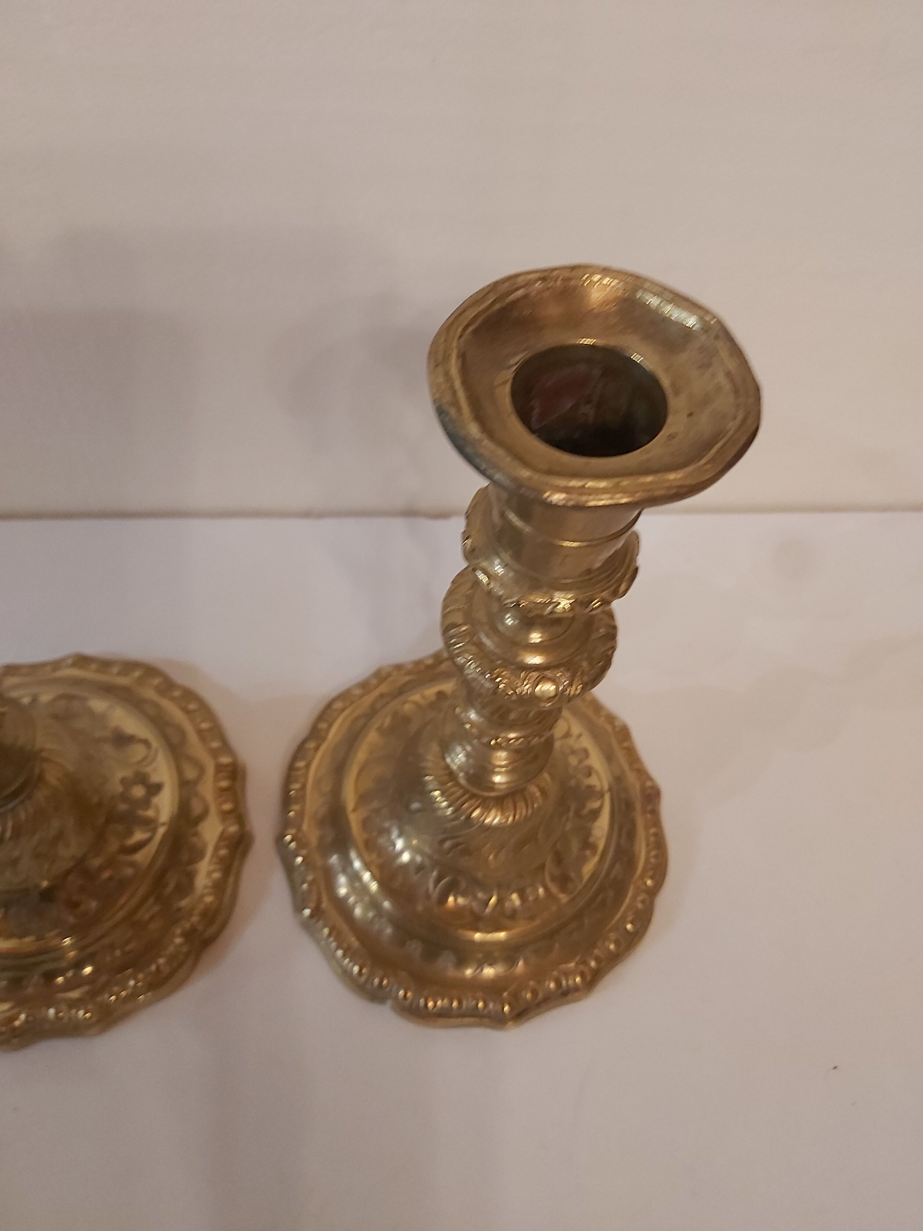 Pair of candlesticks Restoration in gilded bronze
