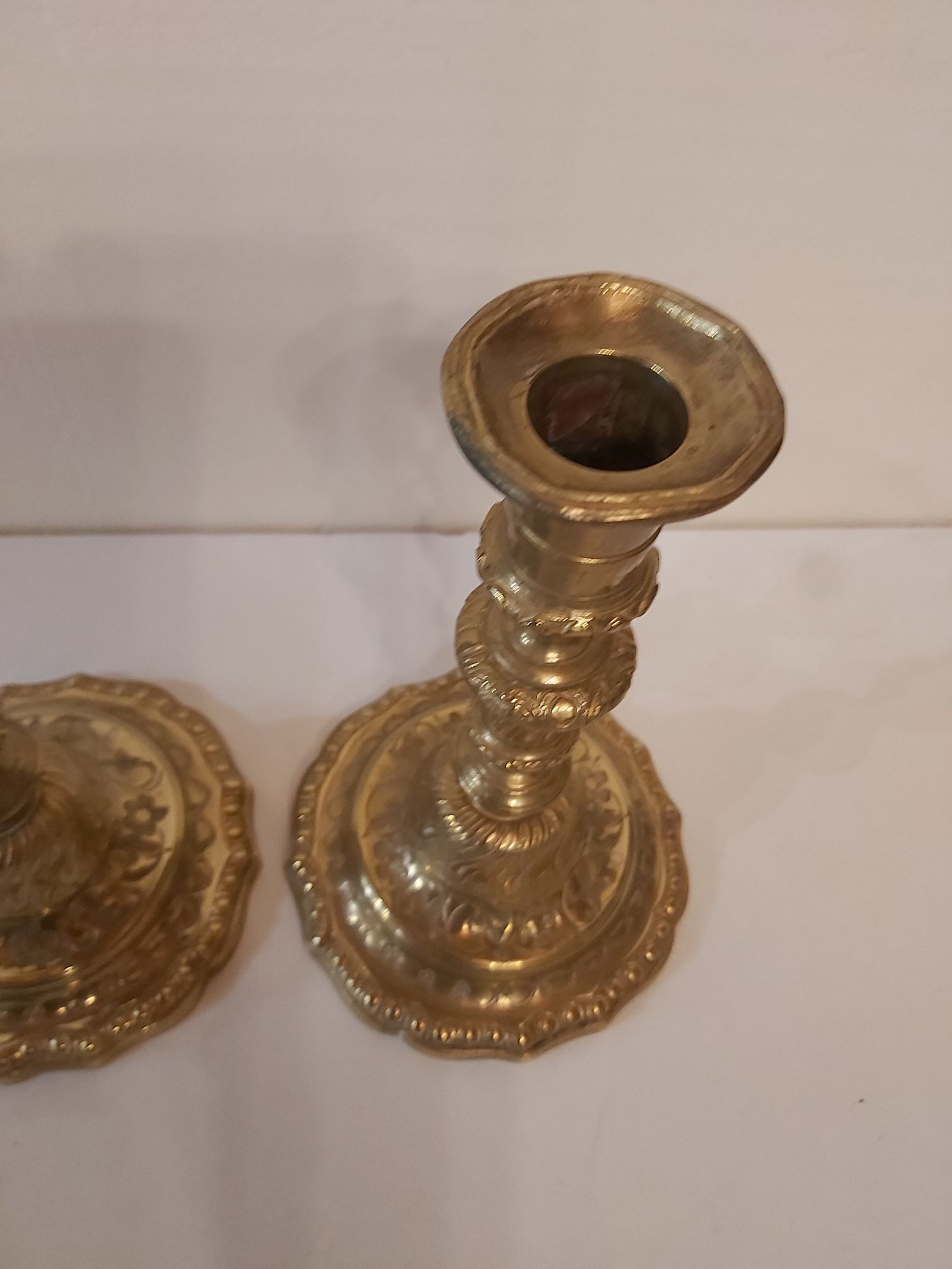 Paire de bougeoirs Restauration en bronze doré