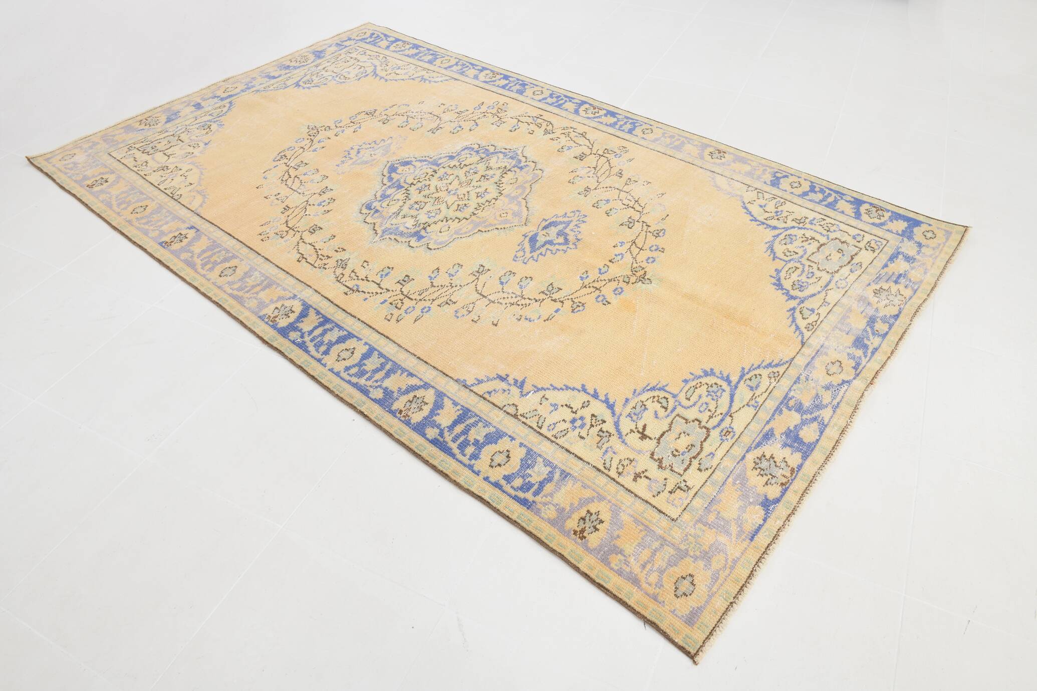 5x8 Pale Orange & Blue Classic Pattern Vintage Rug, 170x253Cm