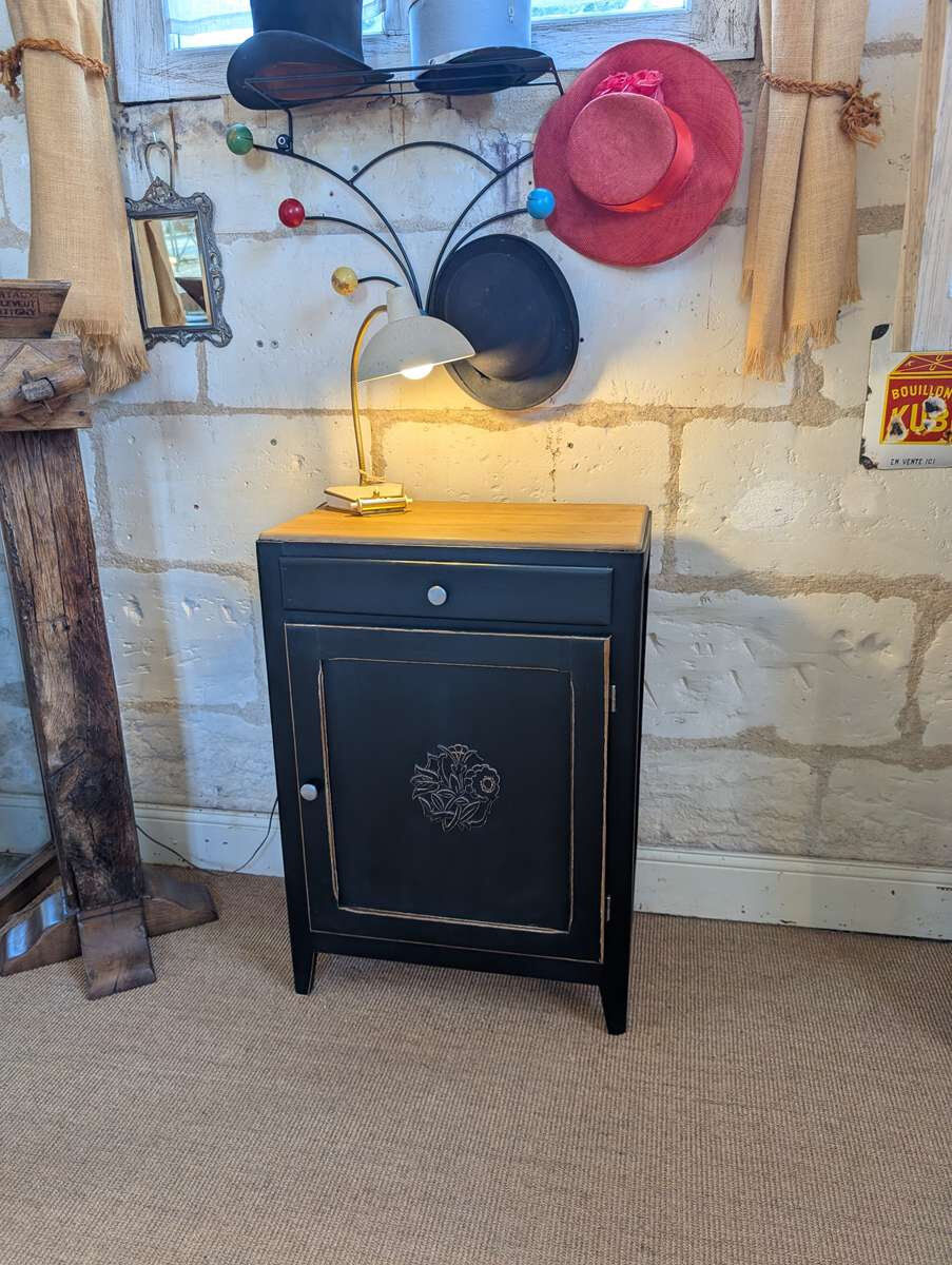 Vintage confit pot