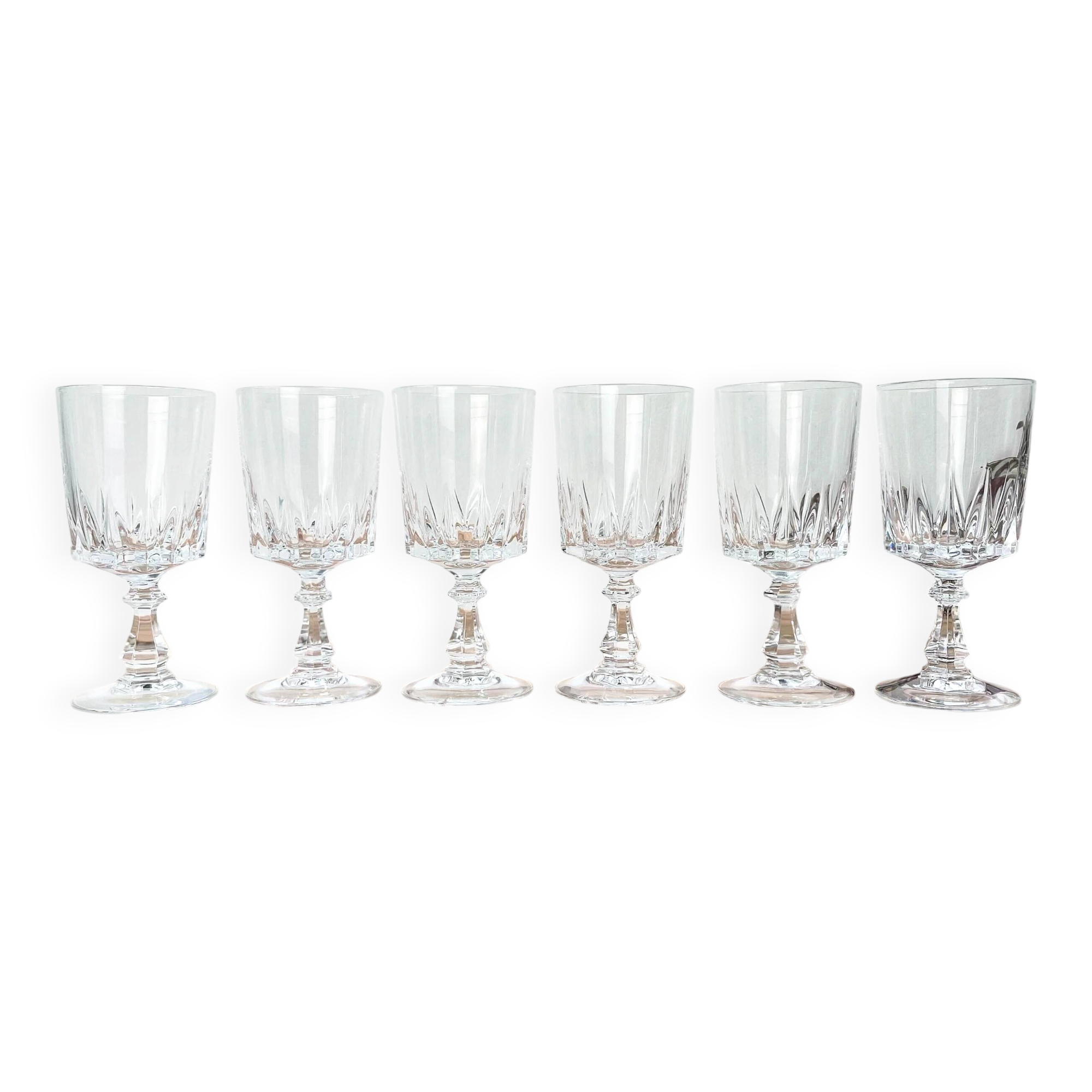 6 red wine glasses in Arques crystal, Louvre model.