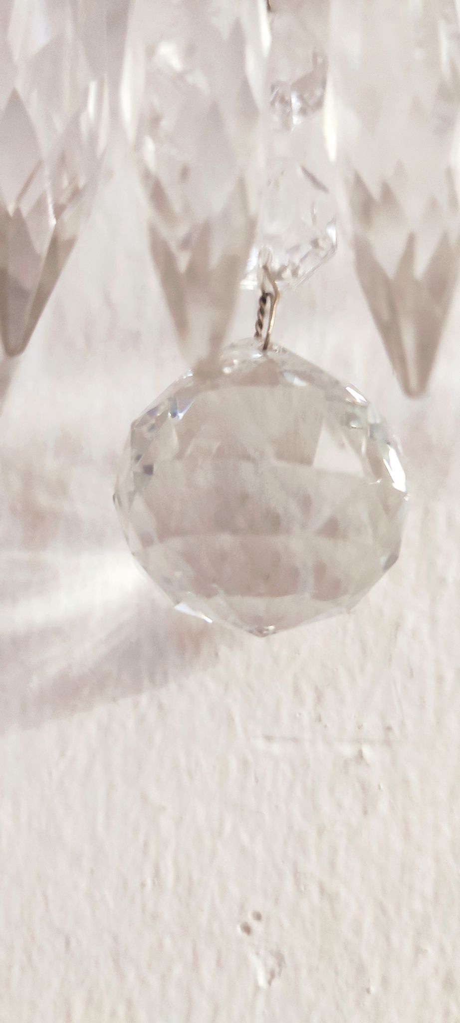 Appliques en cristal classiques. France, années 1950