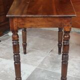 Old small desk side table / 1 drawer / turned wood feet
