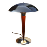 Mushroom lamp called "liner"