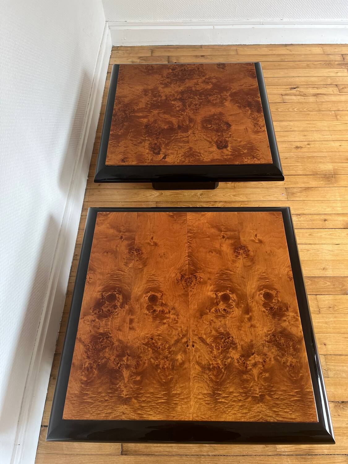 Duo de tables basses loupe d’orme vintage