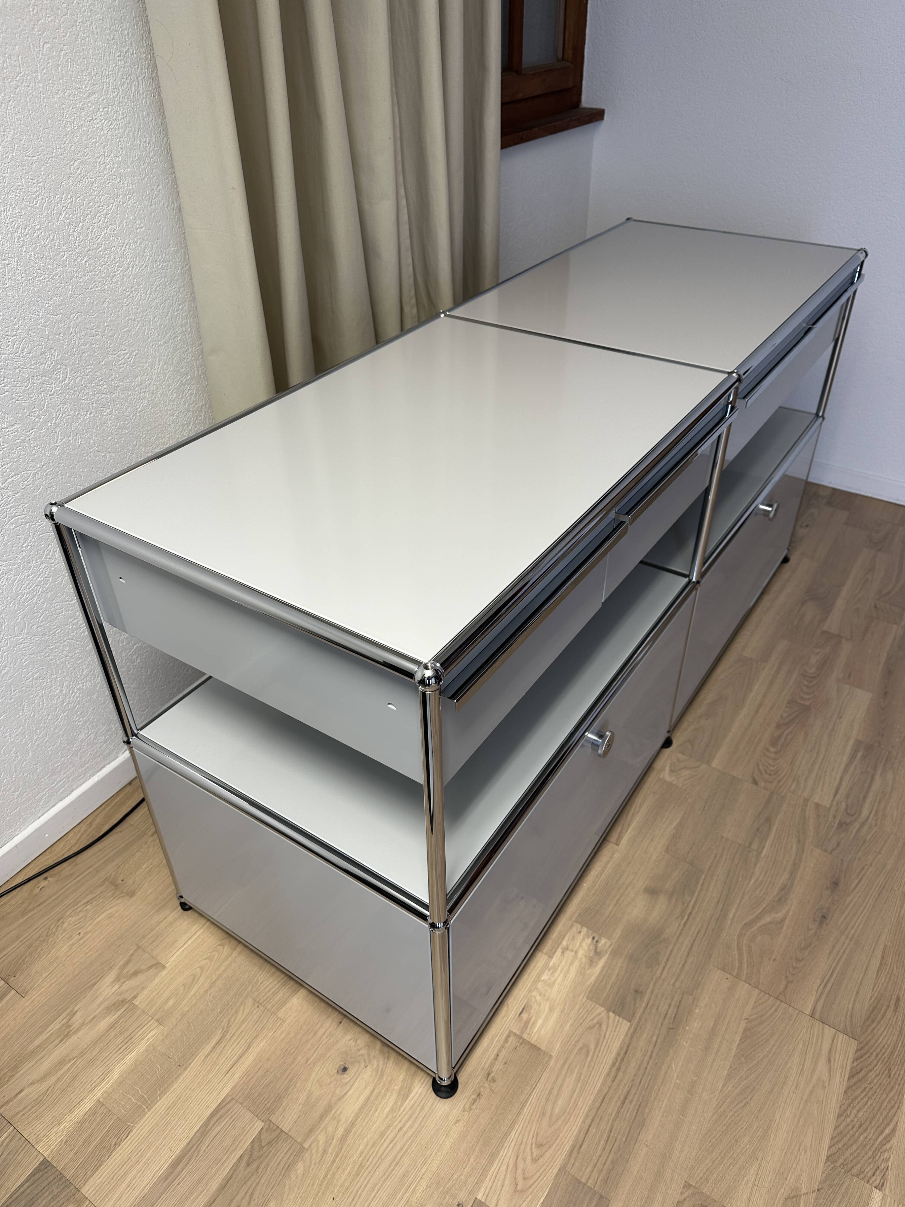 USM Haller Commode in Light Grey
