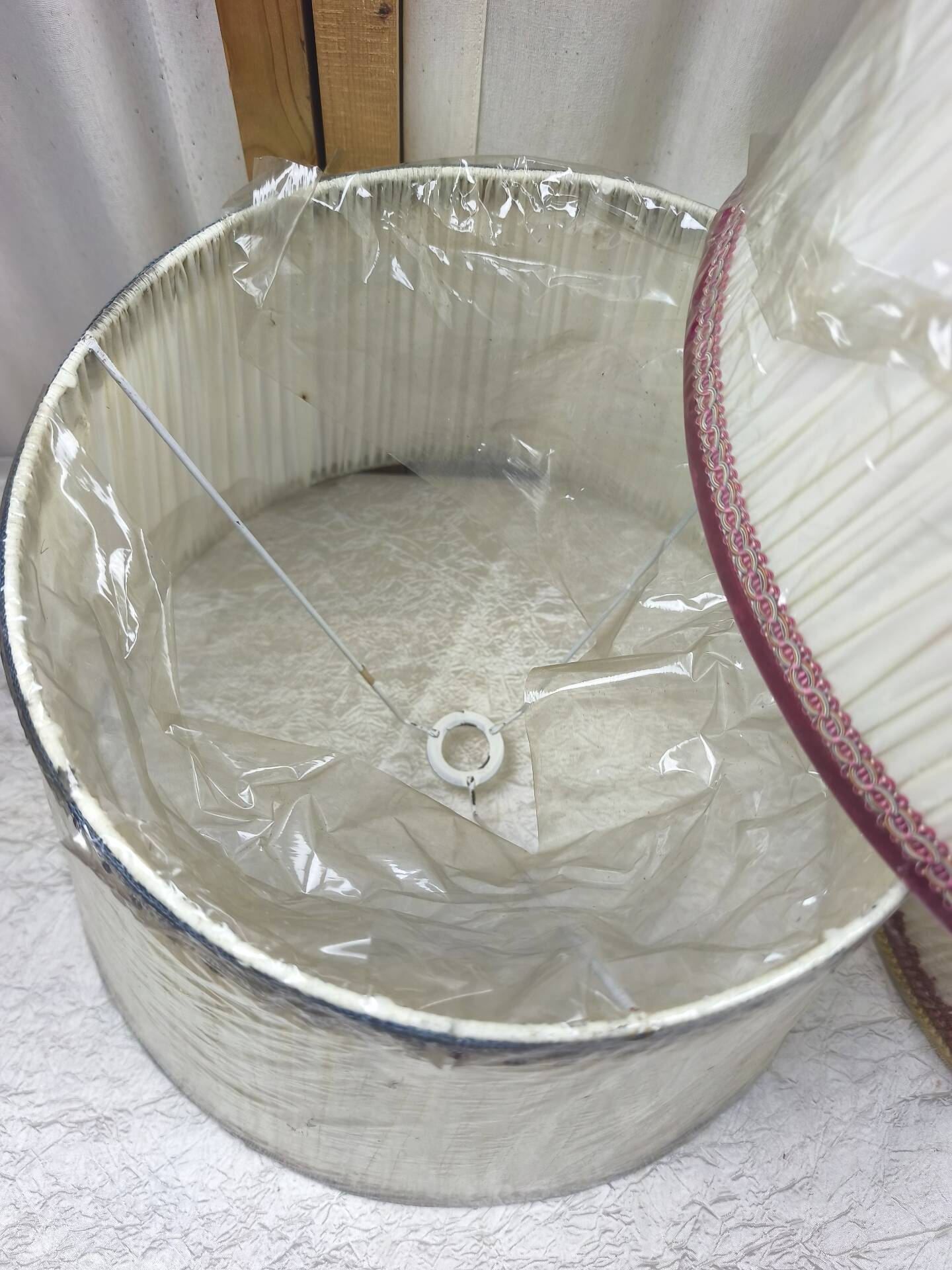 Set of 3 large vintage pleated fabric lampshades – trimmings –