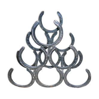 Bottle holder 6 welded horseshoe