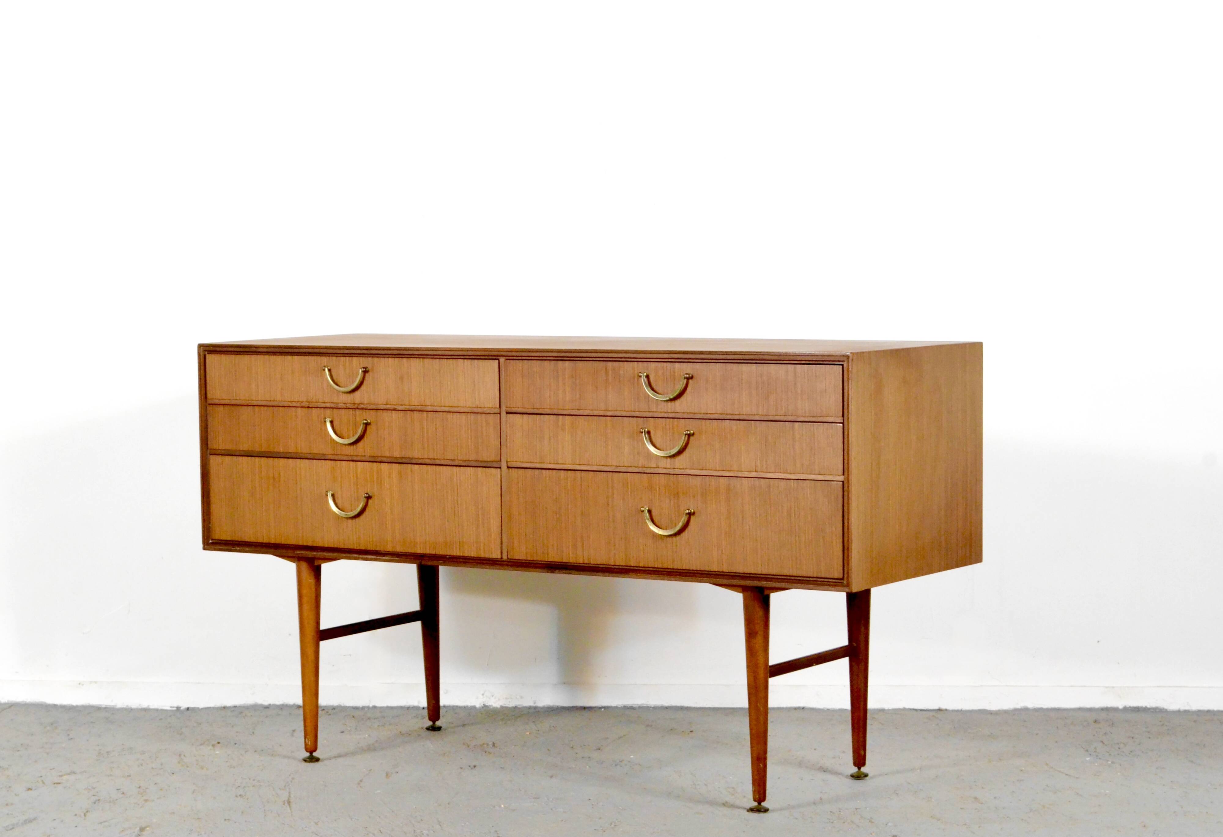 Buffet/commode Meredew du milieu du siècle en teck. Vintage