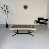 Ancienne table basse en pierre mosaïque design années 70 pied métal vintage