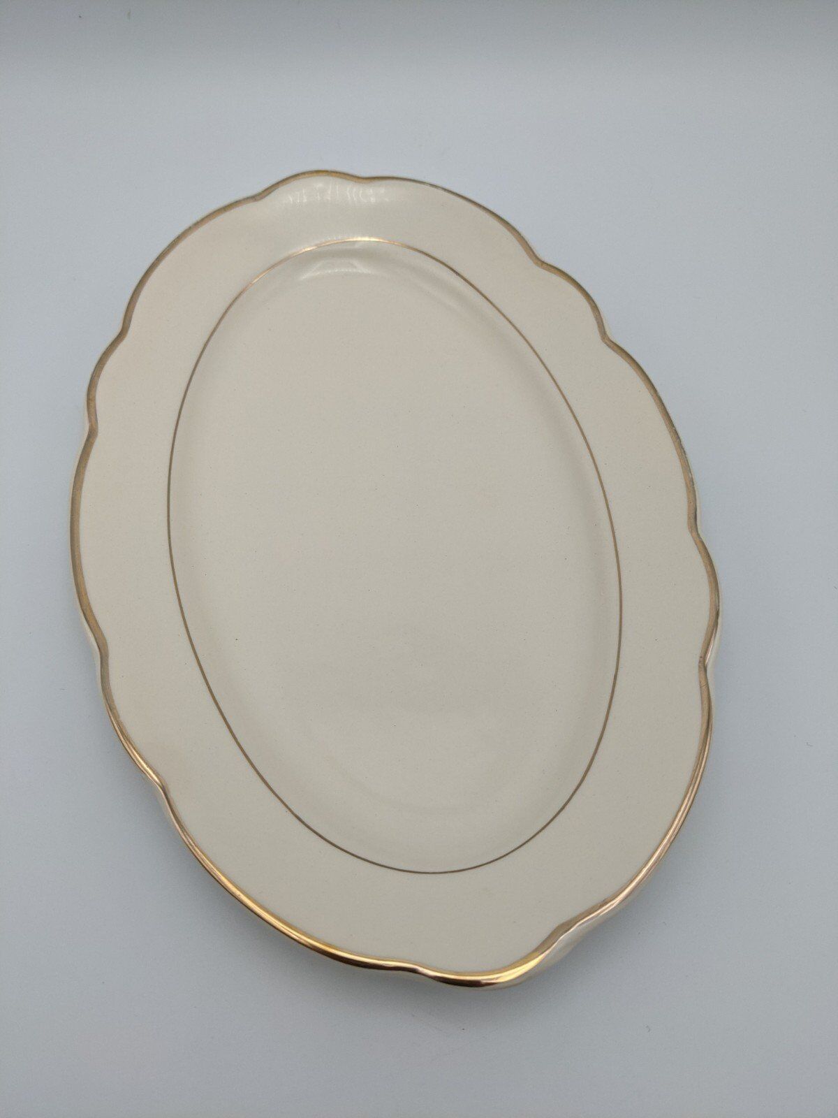 small porcelain dish from Villeroy to Boch, gilded led