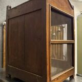Travail d'Art Populaire : garde manger fromager époque XVIIIeme en noyer
