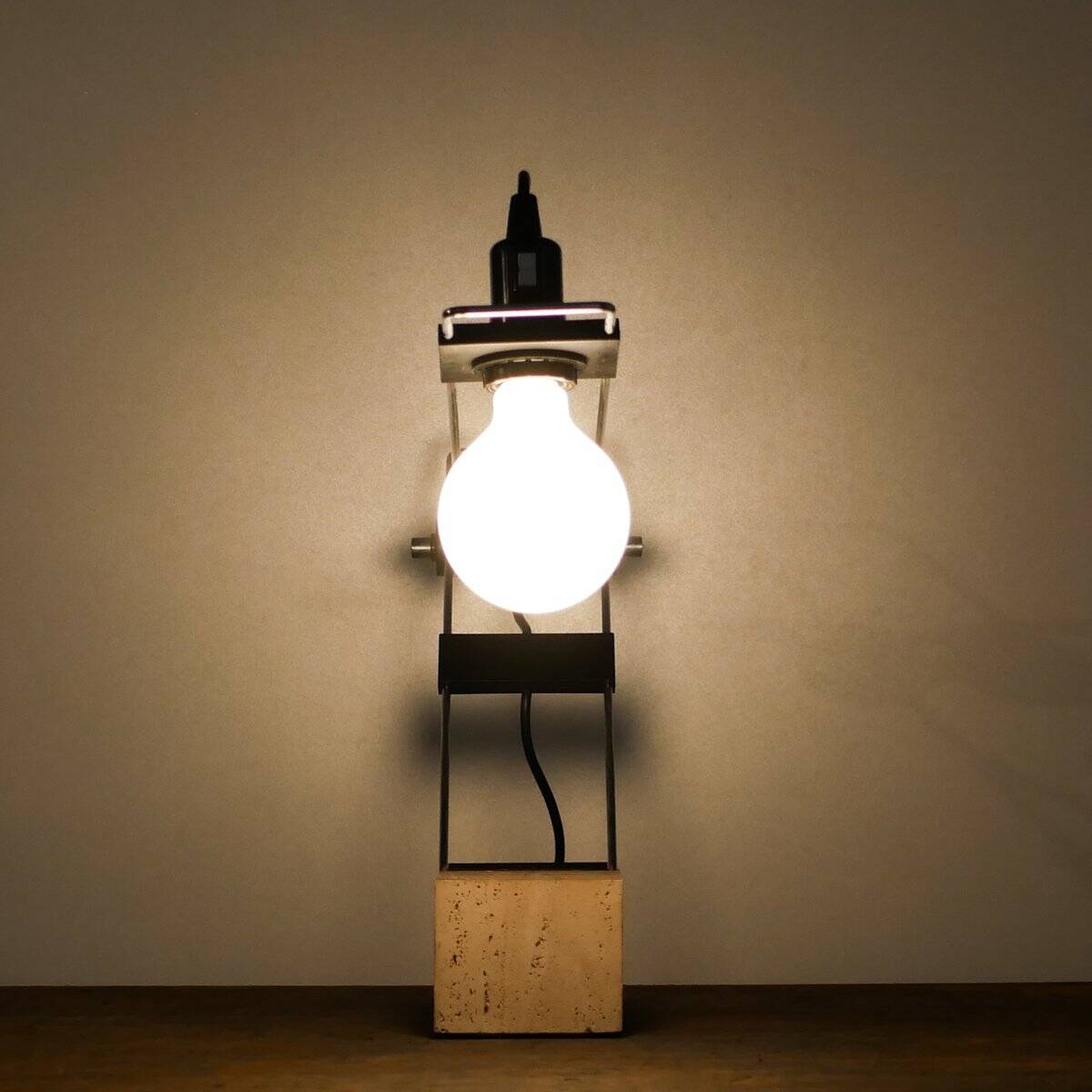 Lampe brutaliste en travertin, Italie, années 70