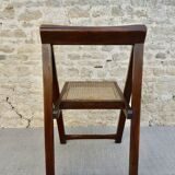 Folding chair canned