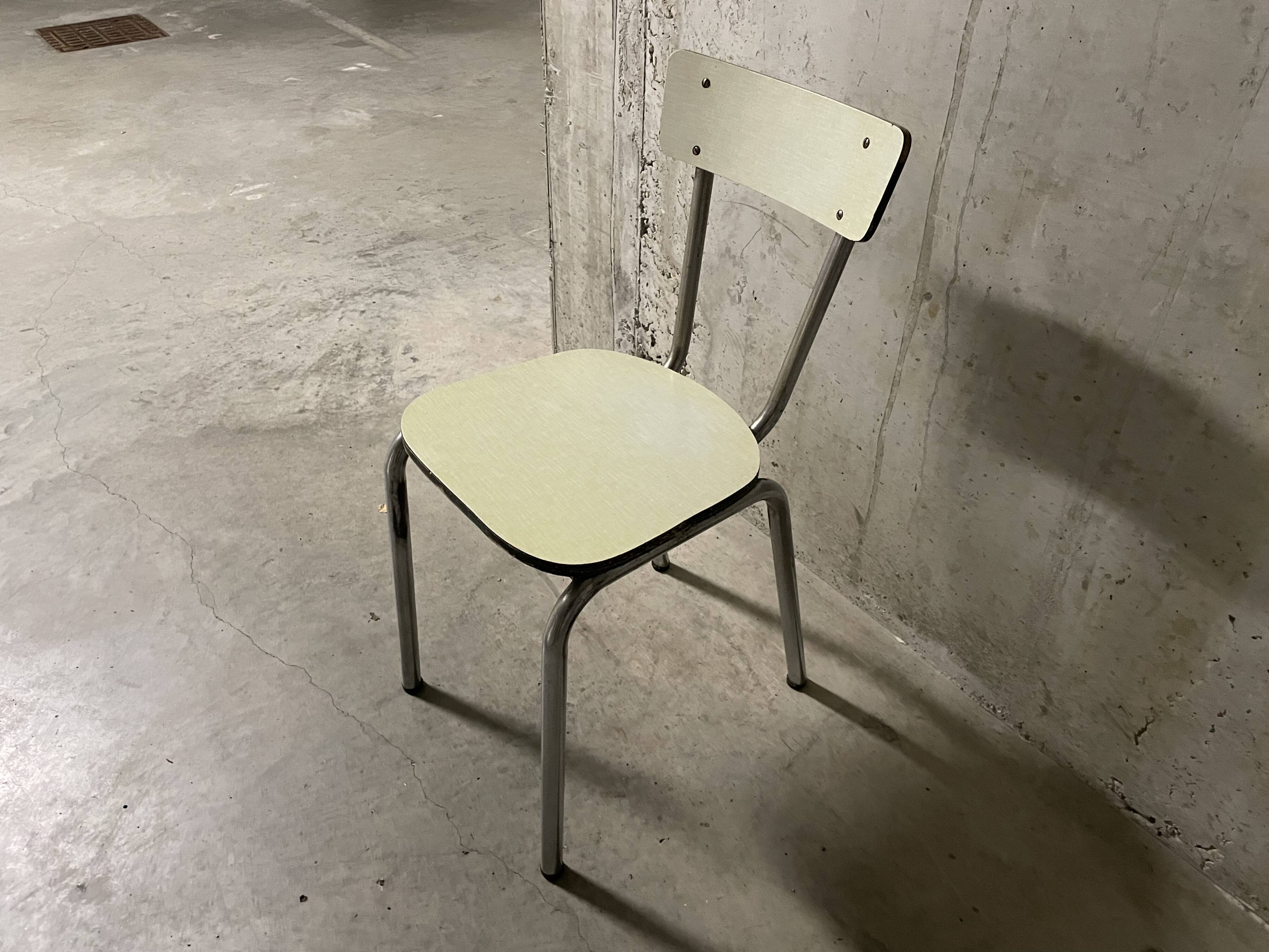 Chaise en formica années 50