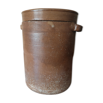 Sandstone condiment pot