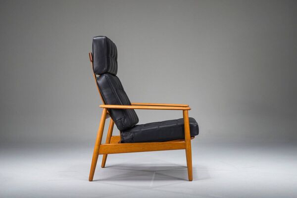 Fauteuil avec structure modèle FD 164 d'Arne Vodder et accoudoirs modèle 118 de Grete Jalk en teck et cuir noir, Danemark, années 1960