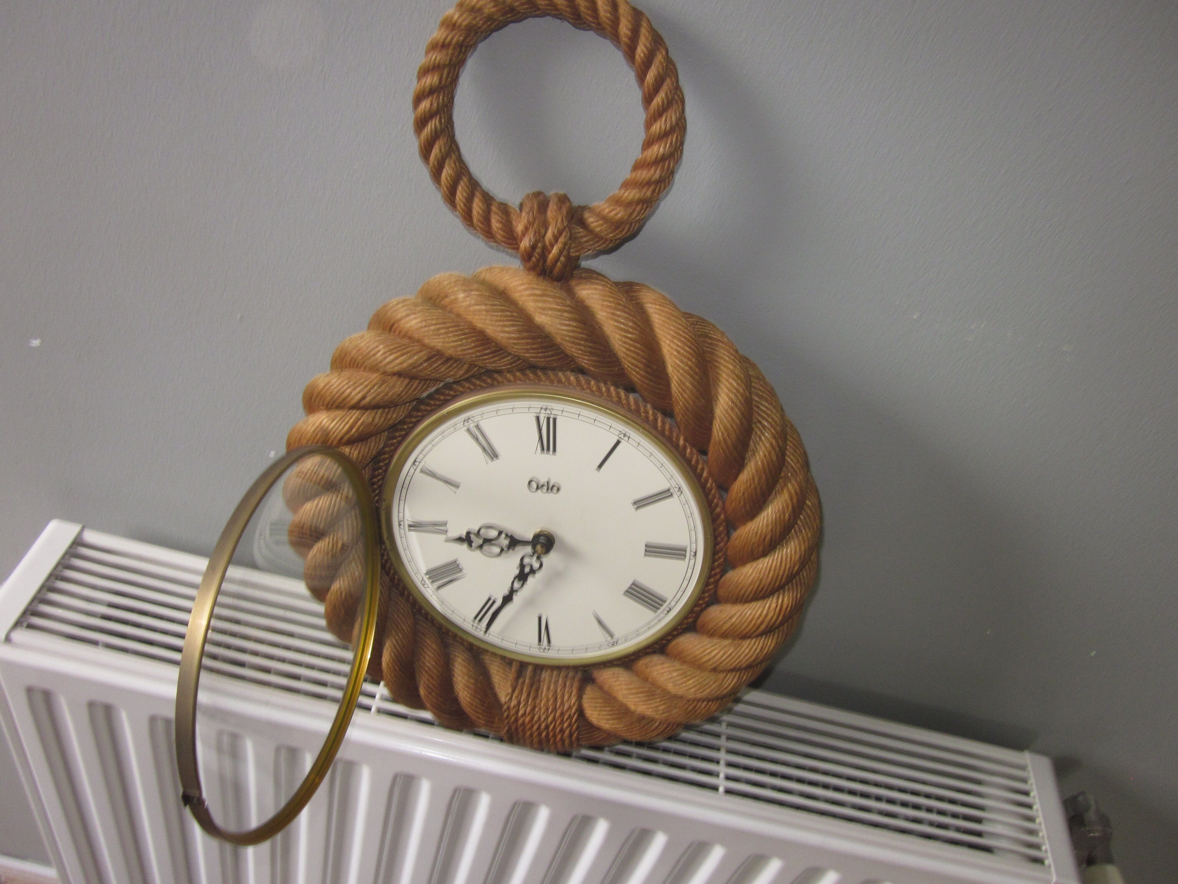 Vintage rope clock