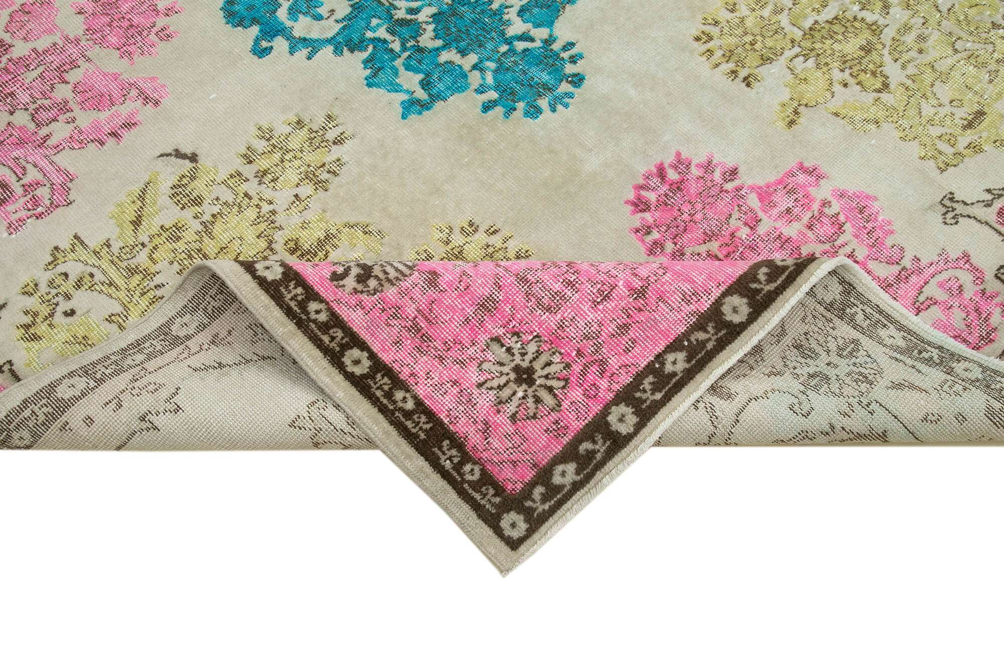Hand-knotted unique anatolian 1980s 190 cm x 290 cm pink carpet