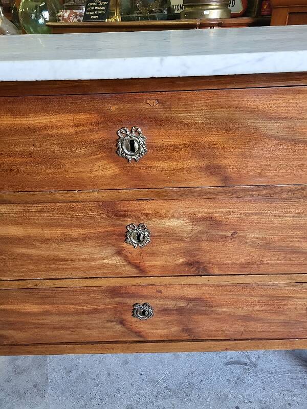 Louis xvi style mahogany 3-drawer chest of 19th century