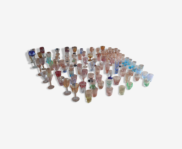 111 Verres de Couleurs de Collection