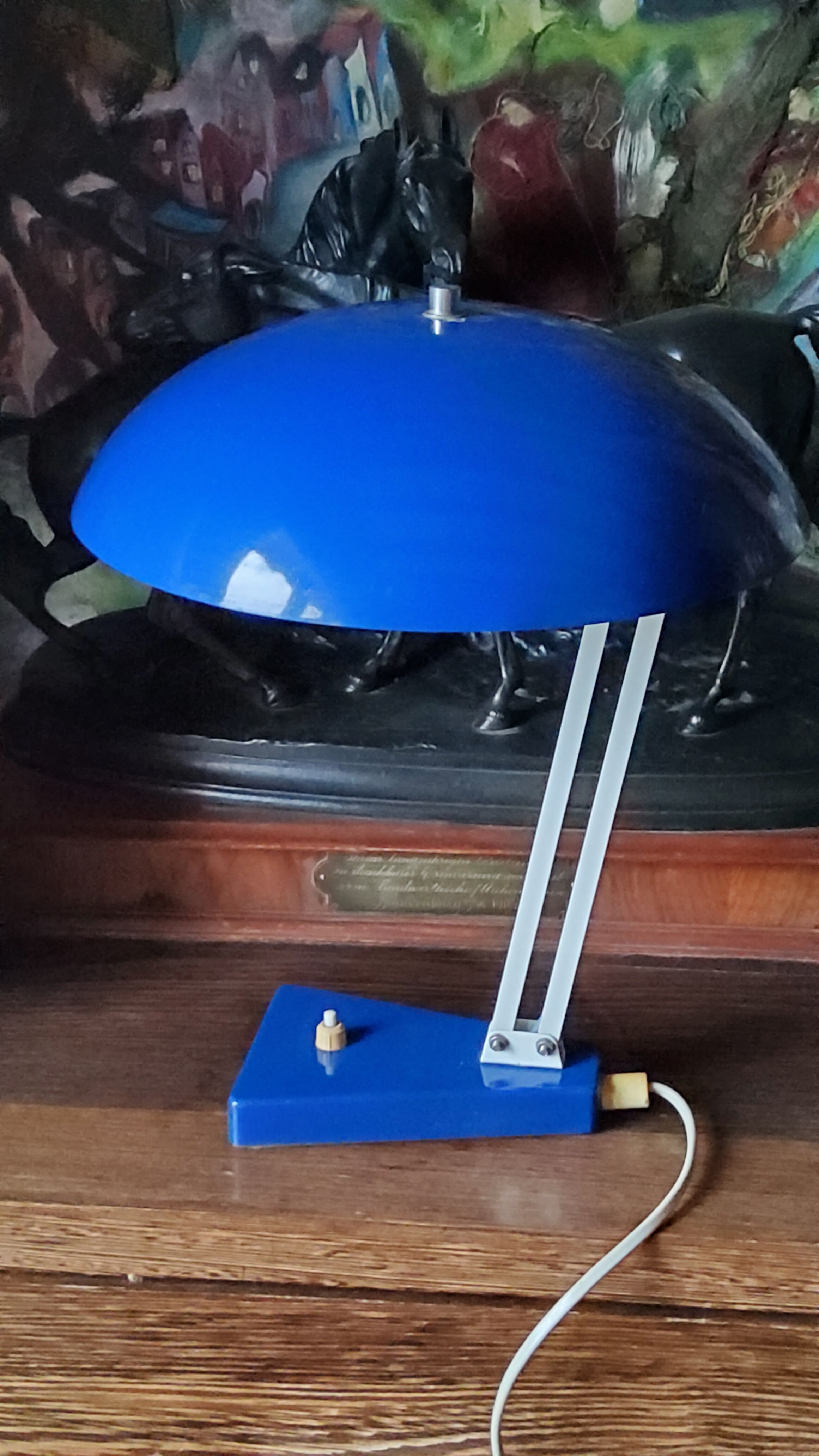 Mushroom-shaped articulated desk lamp from the 70s