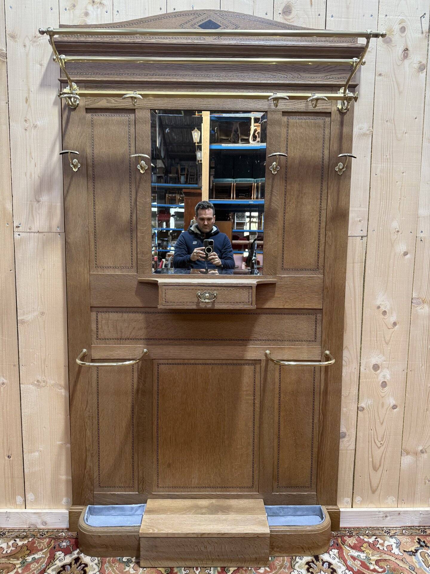 Coat rack - Solid oak wardrobe