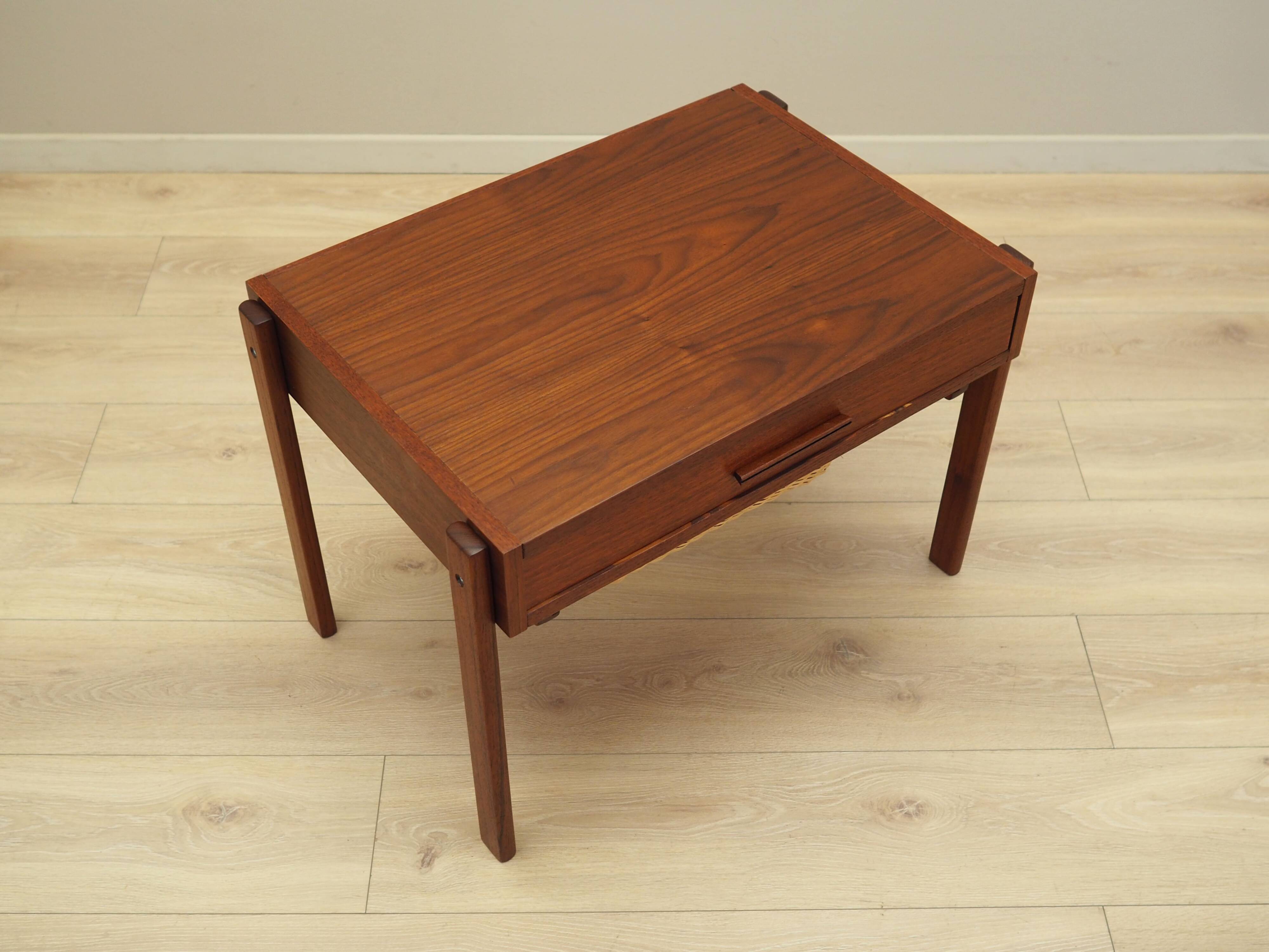 Teak coffee table, Danish design, 1970s, production: Denmark