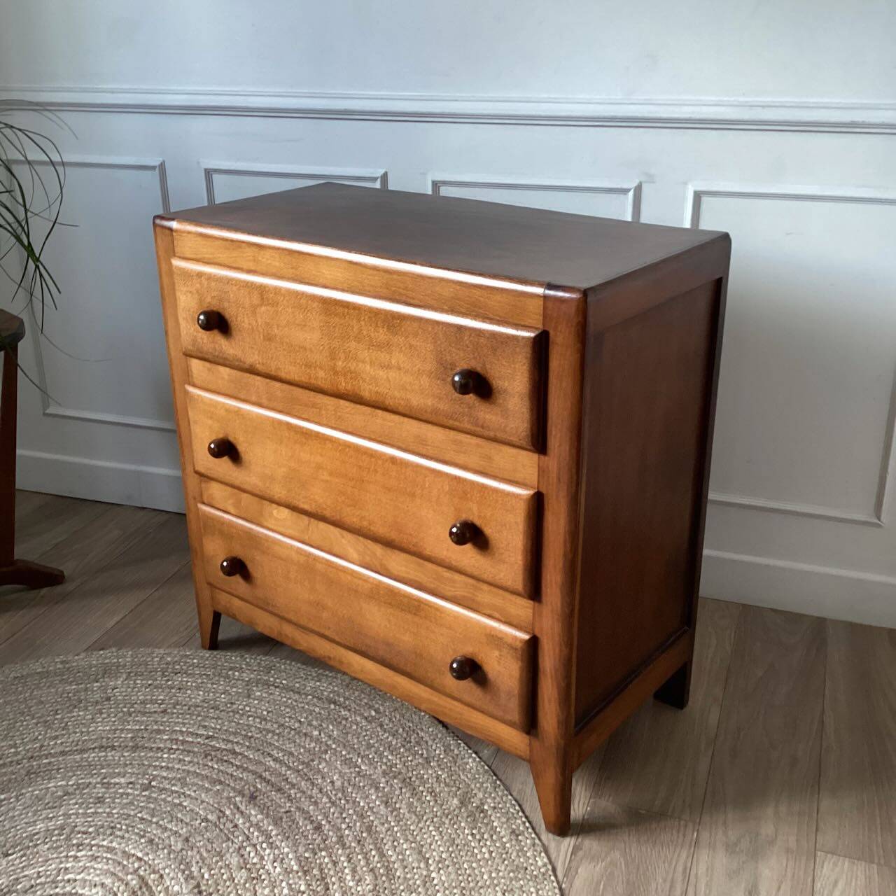 Vintage chest of drawers