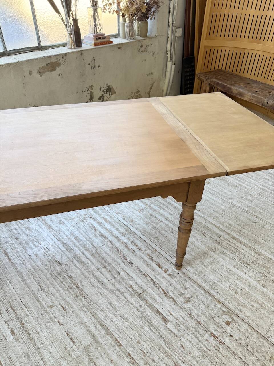 Table de ferme noyer à rallonges 150-250cm